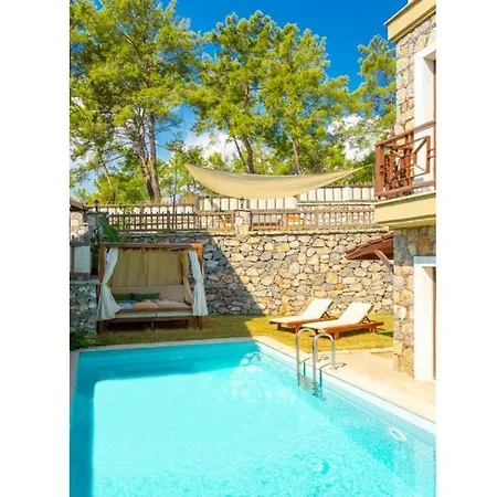 Gocek'te Deniz Ve Orman Manzarali 4+2 Emir * Göcek